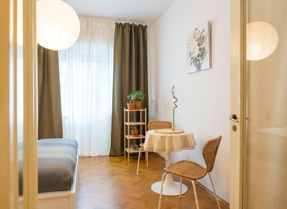 Ultra-Central University Square Apartament Apartament Bukurešť Exteriér fotografie
